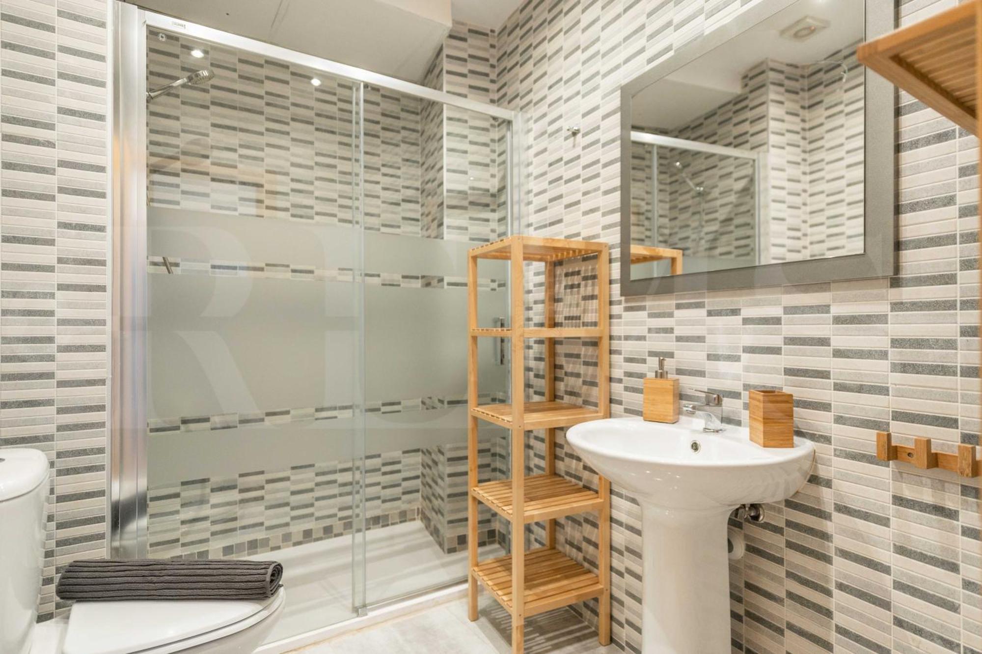 Inviting Apartment In The Center By Rems مالقة المظهر الخارجي الصورة